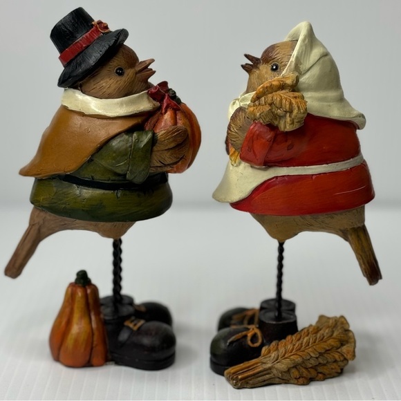 Thanksgiving Pilgrim Bird Figurines (set of 2) - Picture 4 of 13